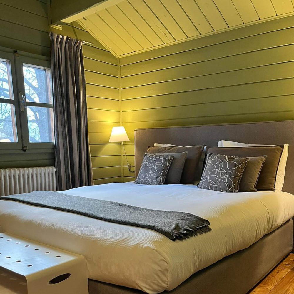 9 chalet varie hotel village